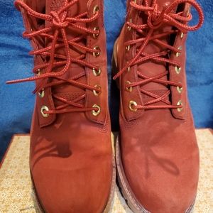 Size 5 Timberland like new